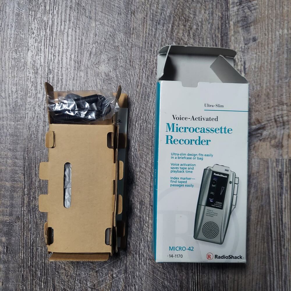 RadioShack MICRO-42 Voice Activated Microcassette Recorder 14-1170 Unused Boxed